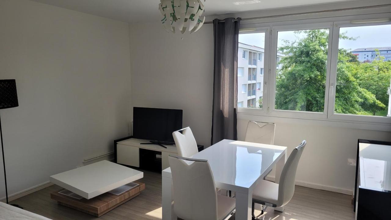 Appartement Lumineux Cholet Eksteriør billede
